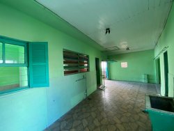 Casa com 03 dormitórios no bairro Rio Branco  