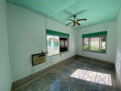Casa com 03 dormitórios no bairro Rio Branco  