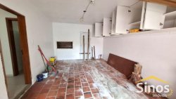 Casa de esquina com 03 dormitórios para locação no bairro Santo Afonso 