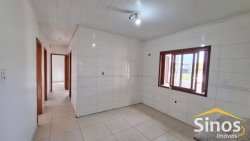 Casa de esquina com 03 dormitórios para locação no bairro Santo Afonso 
