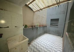 Apartamento térreo com 02 dormitórios no Edifício Cisne 