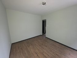 Apartamento térreo com 02 dormitórios no Edifício Cisne 