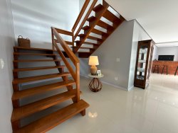 Sobrado com 04 dormitórios sendo 01 suíte no Residencial Terra Verde 