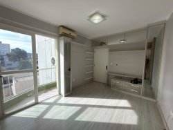 Apartamento de 02 dormitórios no Residencial Vinte e Quatro de Maio 