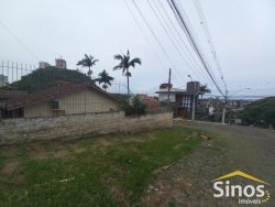Terreno com construção no bairro Jardim Mauá  