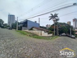 Terreno com construção no bairro Jardim Mauá  