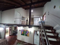 Casa com 03 dormitórios no bairro Jardim Mauá  