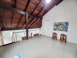 Casa com 03 dormitórios no bairro Jardim Mauá  