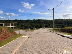 Terreno com 225m² no Condomínio Moradas da Lomba 