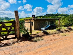 Sitio com 2,00 hectares no bairro Lomba Grande  