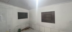 Terreno de esquina com construção no bairro Santo Afonso 