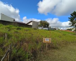 Terreno com 300m² no Loteamento Chácara Hamburguesa 
