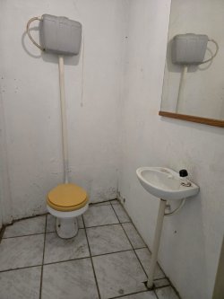 Pavilhão comercial com 315,09m² no bairro São José 