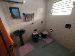 Casa com 04 dormitórios no bairro Ideal 
