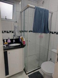 Casa com 03 dormitórios no Condomínio Moradas do Bosque 