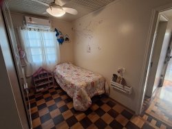 Casa semimobiliada com 03 dormitórios no bairro Rincão 