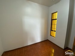 Casa de esquina com 03 dormitórios no bairro Rincão 