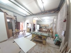 Terreno com peça comercial e residencial no bairro Feitoria 