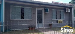 Casa com 02 dormitórios no bairro Imigrante Sul