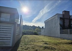Terreno com 300m² no bairro Lomba Grande
