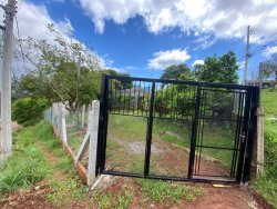 Terreno com 384m² no bairro Lomba Grande