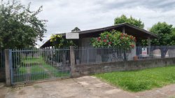 Residência com 03 dormitorios em Novo Hamburgo