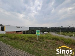 Terreno de esquina com 300,38m² no condomínio Moradas da Lomba