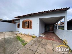 Casa com 04 dormitórios no bairro Feitoria