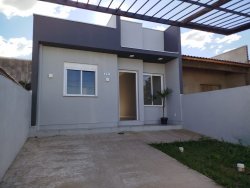 Casa com 02 dormitórios no bairro Arroio da Manteiga