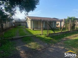 Terreno com casa na Avenida Feitoria 
