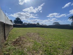 Terrenos com 360m² totalmente plano no bairro Feitoria