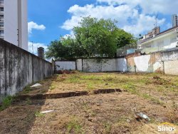 Terreno com 301,35m² no Centro 