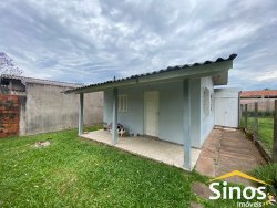 Casa com 02 dormitórios no bairro Canudos 