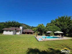 Sitio com 5,5 hectares no bairro Lomba Grande