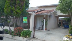 Sobrado com 03 dormitórios no bairro Rondônia