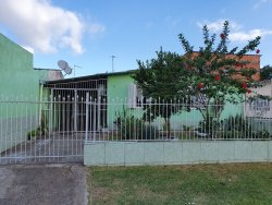 Terreno na Feitoria com duas casas 