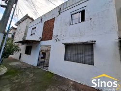 Apartamento com 01 dormitório no Centro