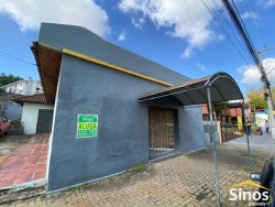 Casa comercial para locação no Centro