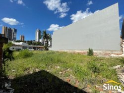 Terreno com 528m² no Centro