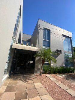 Sala comercial com 100m² para locação no bairro Vila Nova