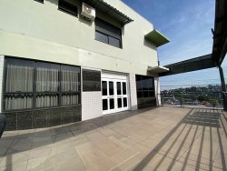 Sala comercial com 100m² para locação no bairro Hamburgo Velho