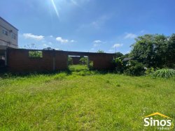 Terreno com 399m² no bairro dos Gringos