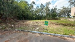 Terreno com 301m² no Loteamento Chácara Hamburguesa