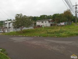 Terreno de esquina com 342m² no bairro Rondônia 