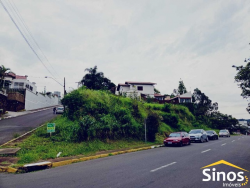 Terreno de esquina com 666,60m² no bairro Ideal