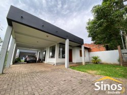 Casa com 02 dormitórios, sendo 01 suíte para locação no bairro Lomba Grande     