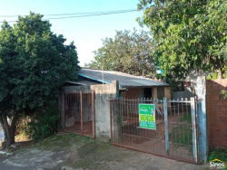Terreno com casa antiga no bairro Vila Nova 