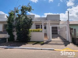 Casa com 02 dormitórios no bairro Campestre 
