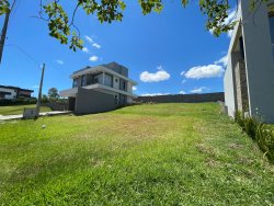 Lote de 560 m² no Condomínio Horizon