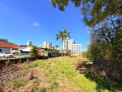 Terreno com 884m² no bairro Rio Branco